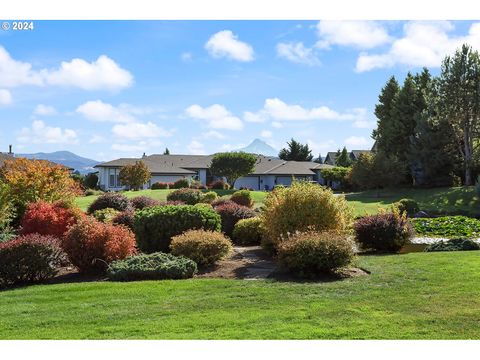 A home in Hood River