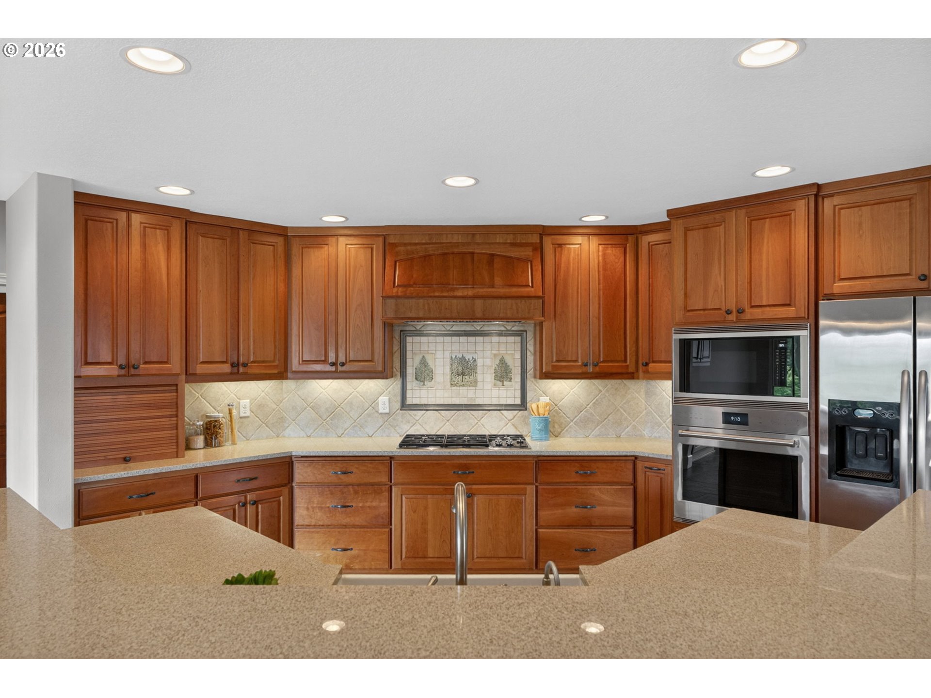 392 SW DOGWOOD DR