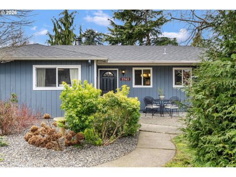2743 SE 63RD AVE Portland OR 97206