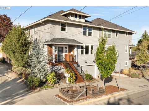 4735 SE BUSH ST Portland OR 97206