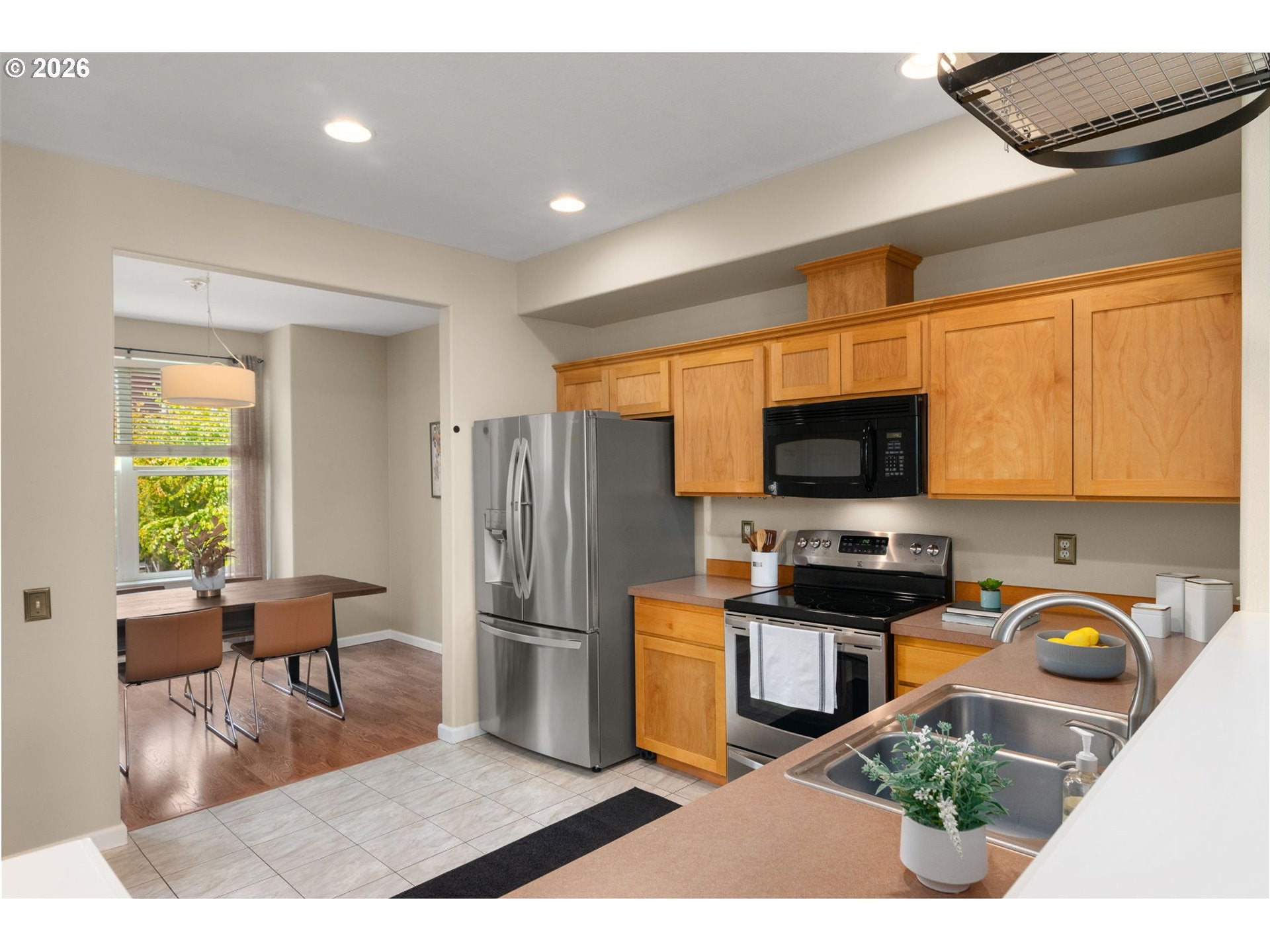 260 NW PRESCOTT PL