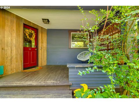 1911 Moss ST Eugene OR 97403