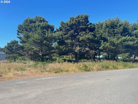 Face Rock Drive Bandon OR 97411