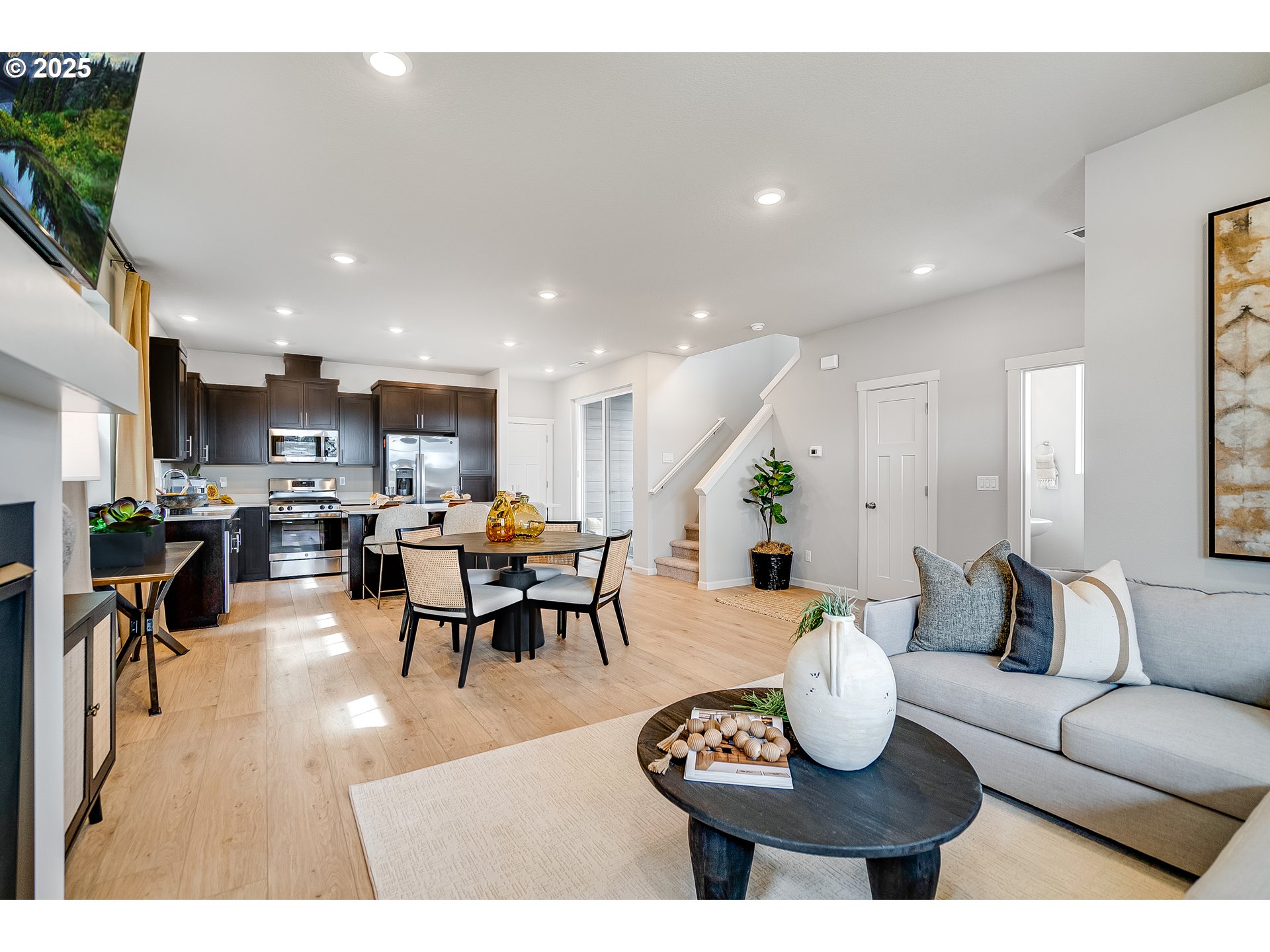 875 Legacy ST