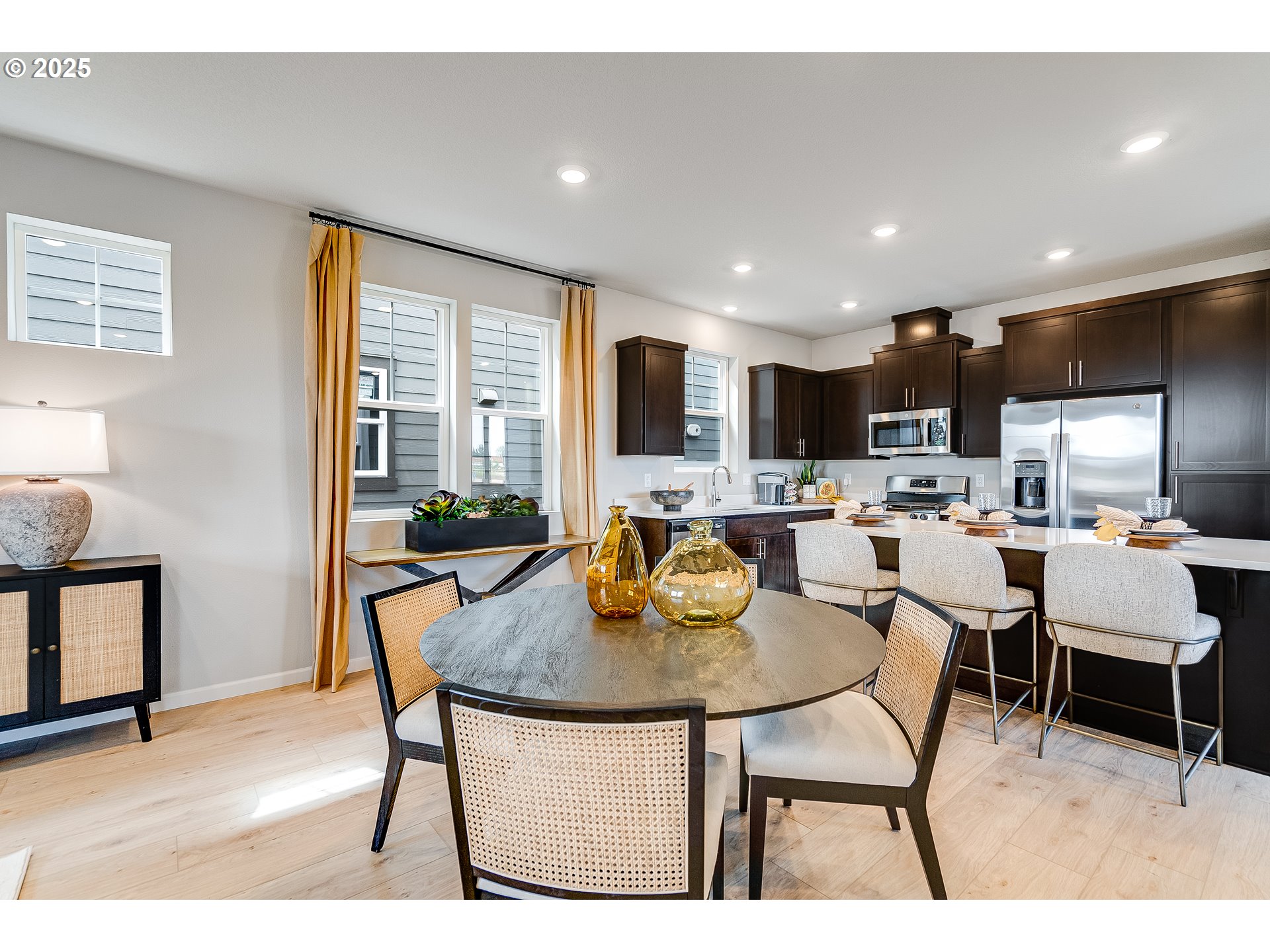 875 Legacy ST