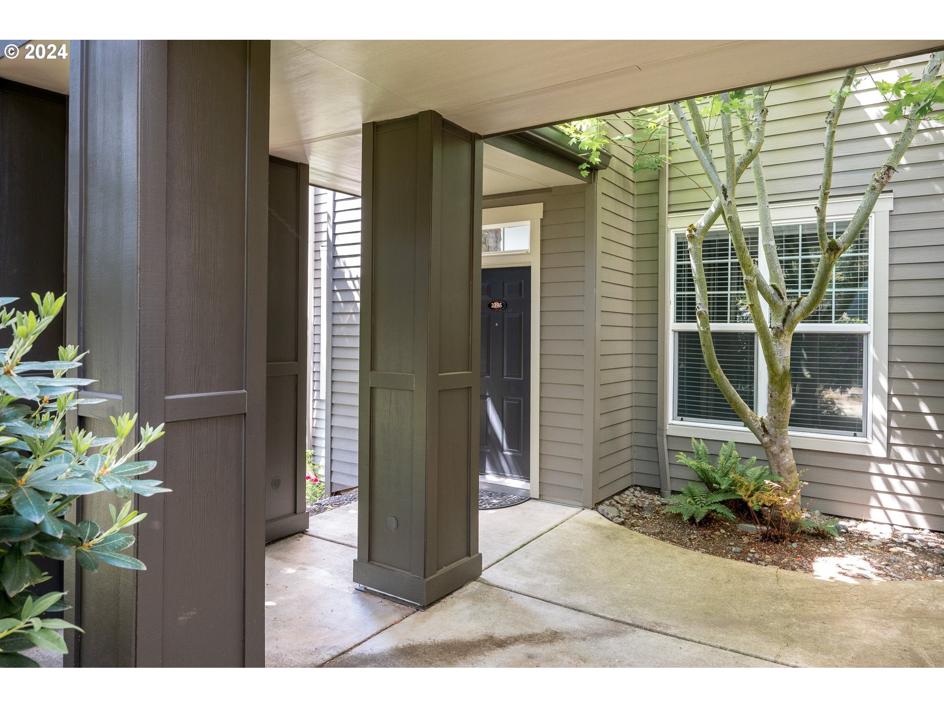 2395 SNOWBERRY RIDGE CT