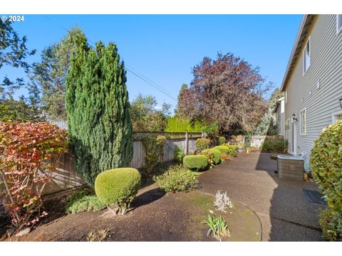 A home in Scappoose