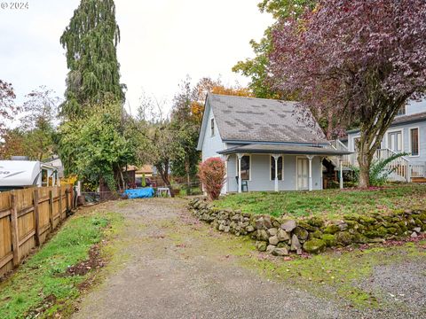 A home in Oregon City