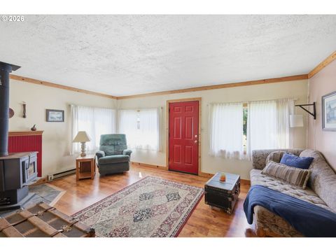 Tiny photo for 82861 Minnick Rd, Dexter, OR 97431 (MLS # 540348165)