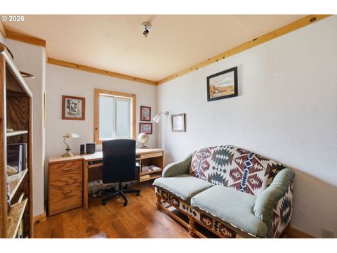 Tiny photo for 82861 Minnick Rd, Dexter, OR 97431 (MLS # 540348165)