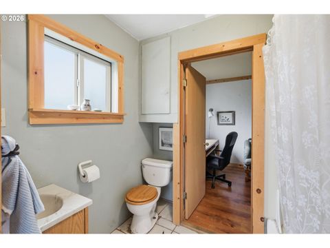 Tiny photo for 82861 Minnick Rd, Dexter, OR 97431 (MLS # 540348165)