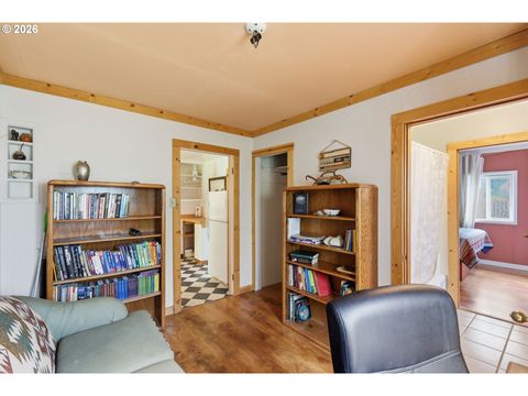 Tiny photo for 82861 Minnick Rd, Dexter, OR 97431 (MLS # 540348165)