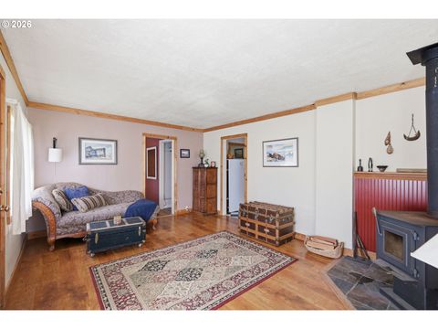 Tiny photo for 82861 Minnick Rd, Dexter, OR 97431 (MLS # 540348165)