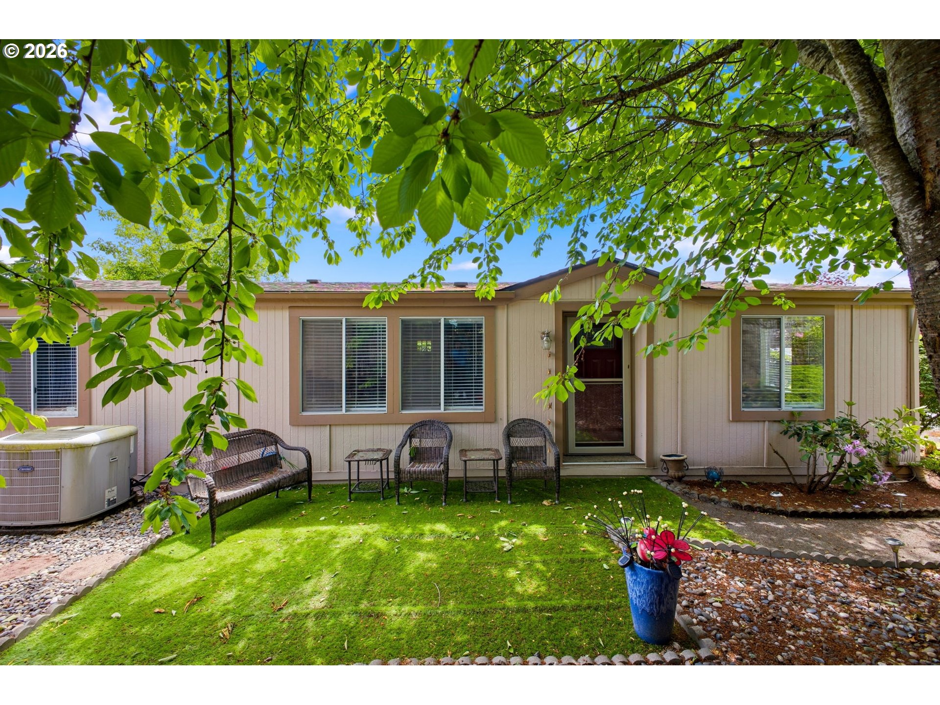 5701 NE ST JOHNS RD 21