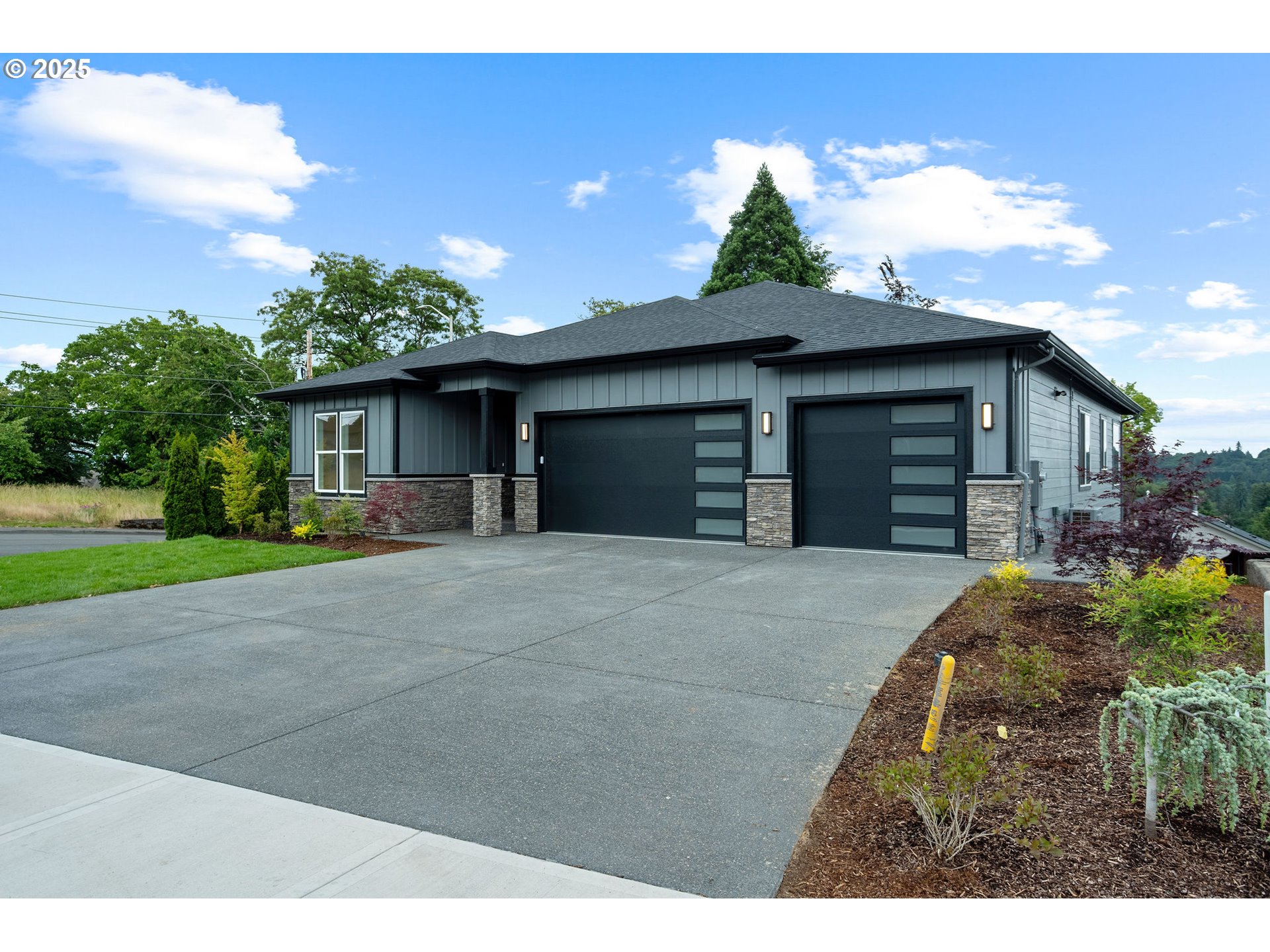 110 W 13TH WAY