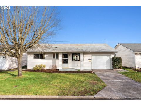 A home in Woodburn