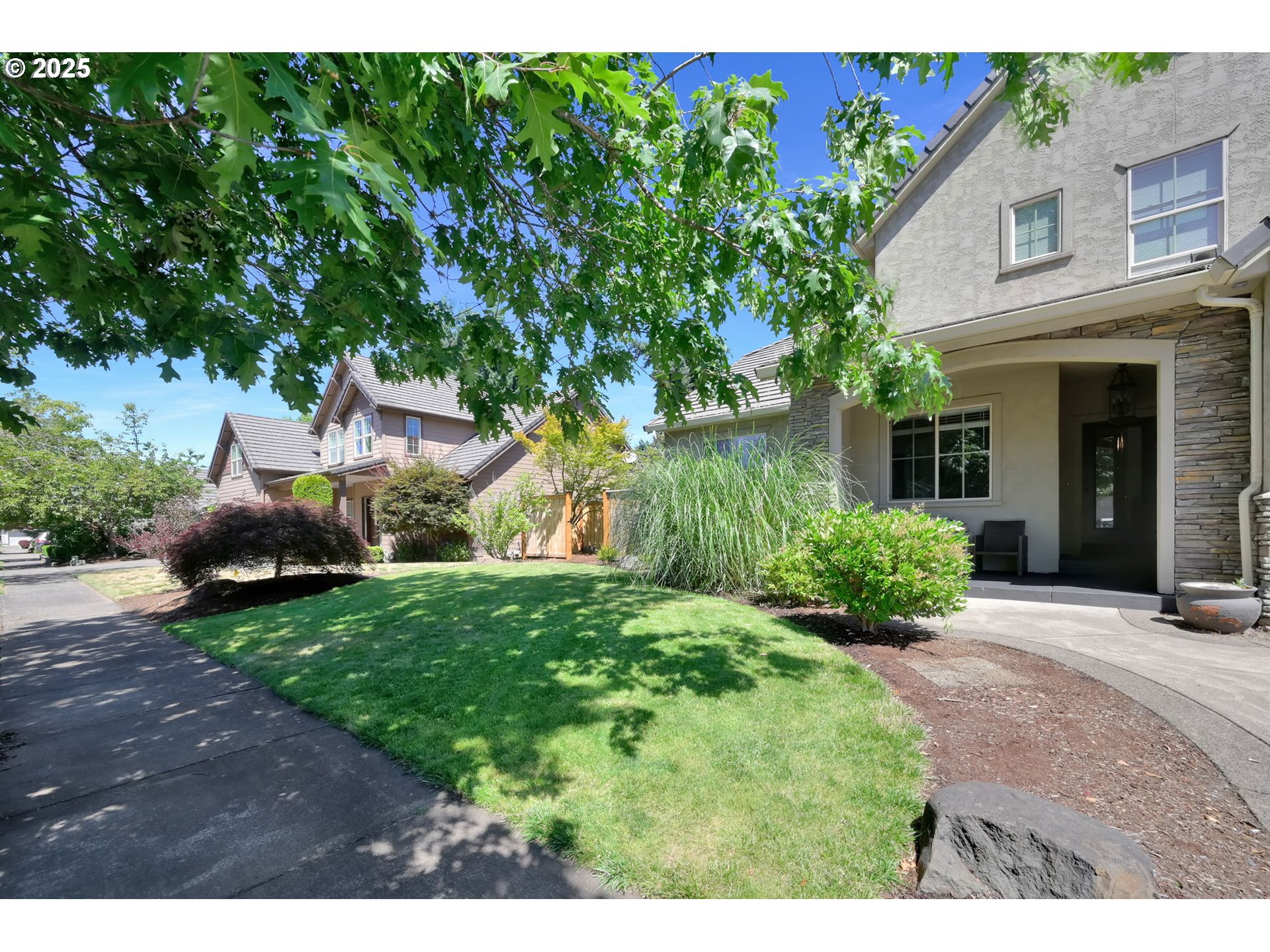 2183 ASHBURY DR