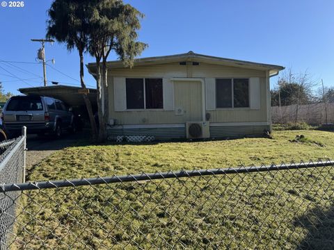 3 SPRUCE DR Myrtle Point OR 97458