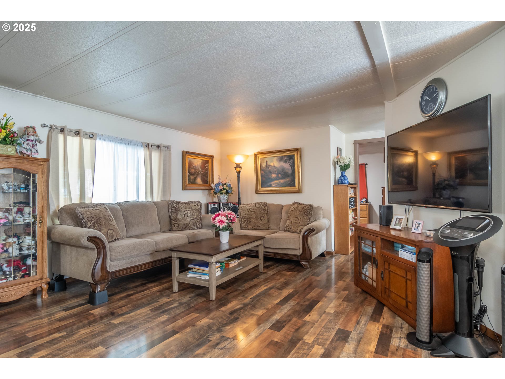 515 NW PLATEAU DR