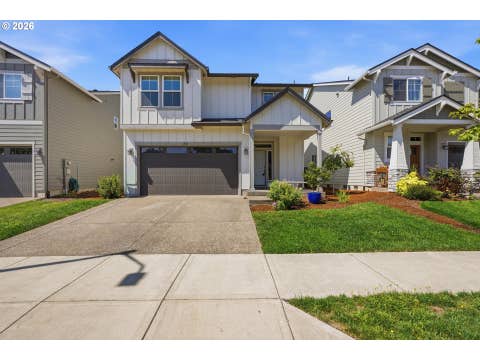 Photo of 2621 NW Shadden Dr, McMinnville, OR 97128 (MLS # 197884579)