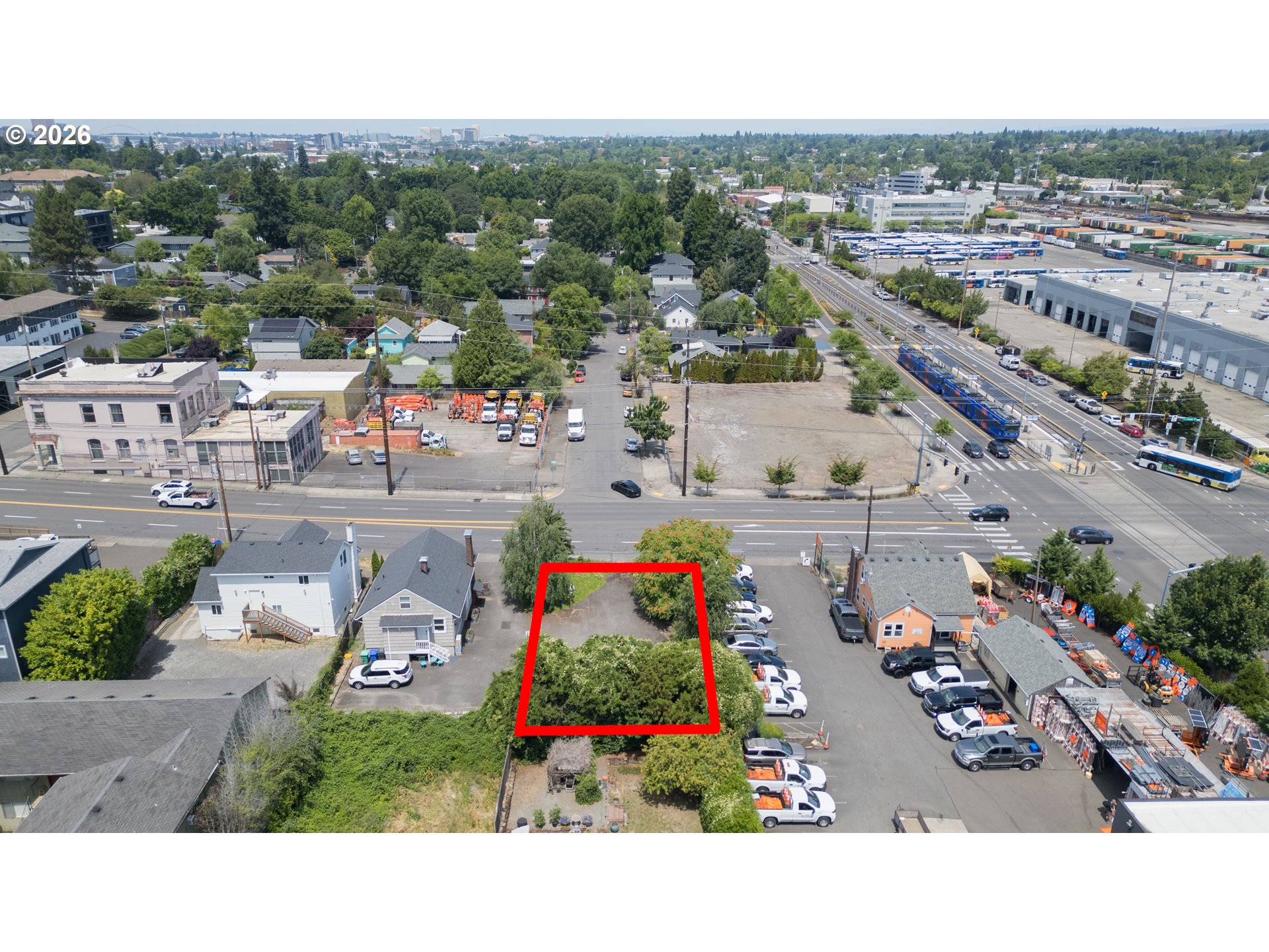 1590 SE HOLGATE BLVD