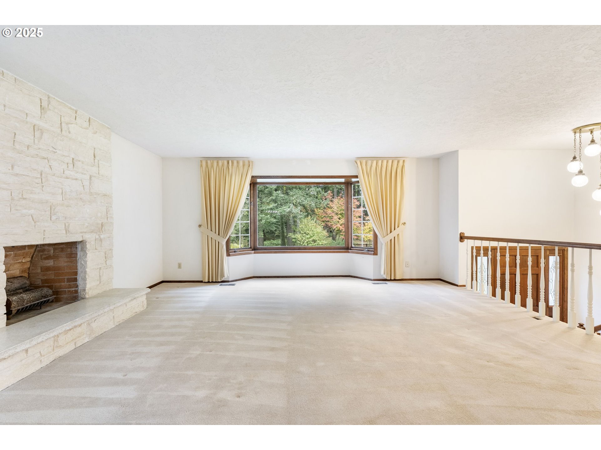 16112 S SANDALWOOD RD