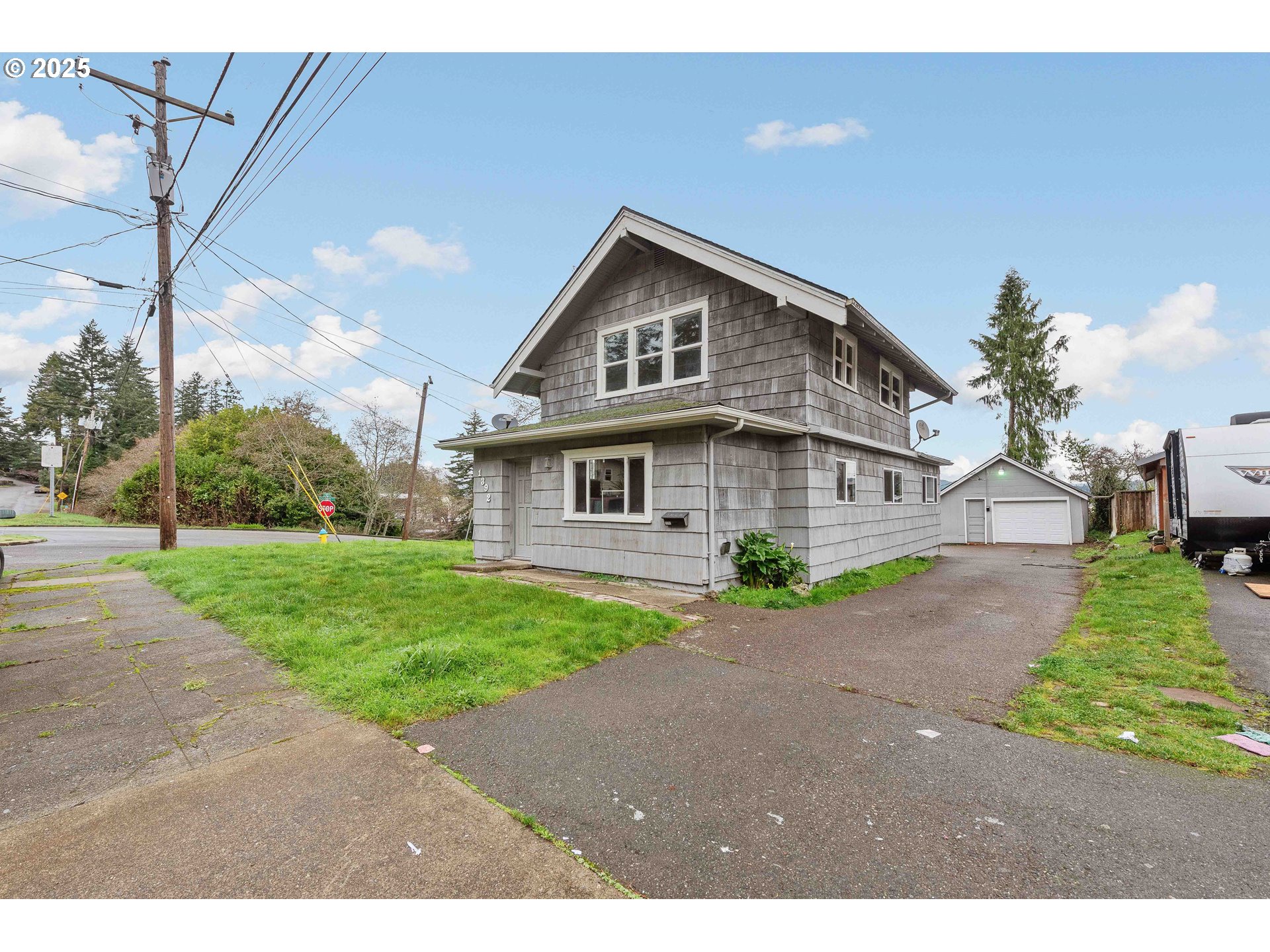 Photo 1 of 36 — 1392 N 8TH ST, Coos Bay, OR 97420