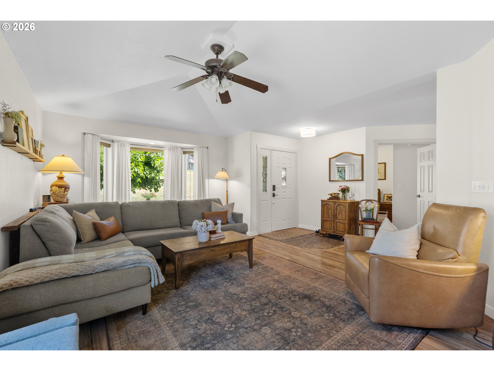 280 VILLAGE DR
