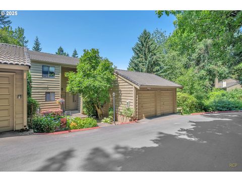 50 CERVANTES CIR Lake Oswego OR 97035