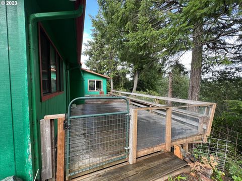 A home in Port Orford