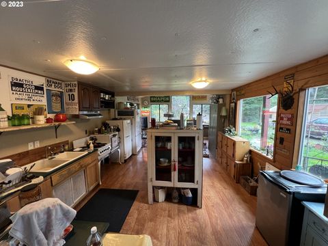 A home in Port Orford