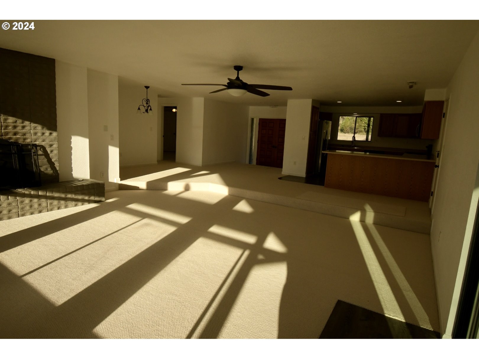 230 SINGING WATERS RD