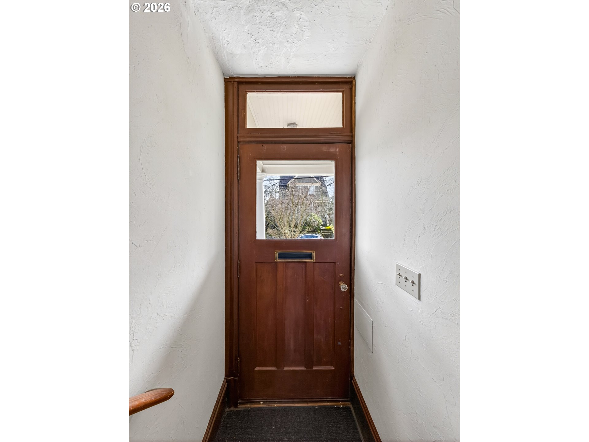 237 239 NE GRAHAM ST