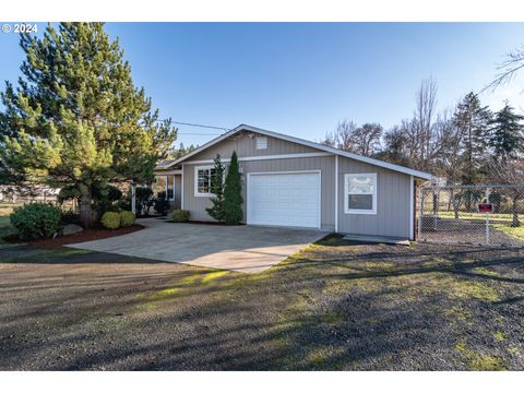 A home in Roseburg