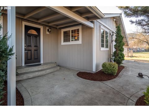 A home in Roseburg