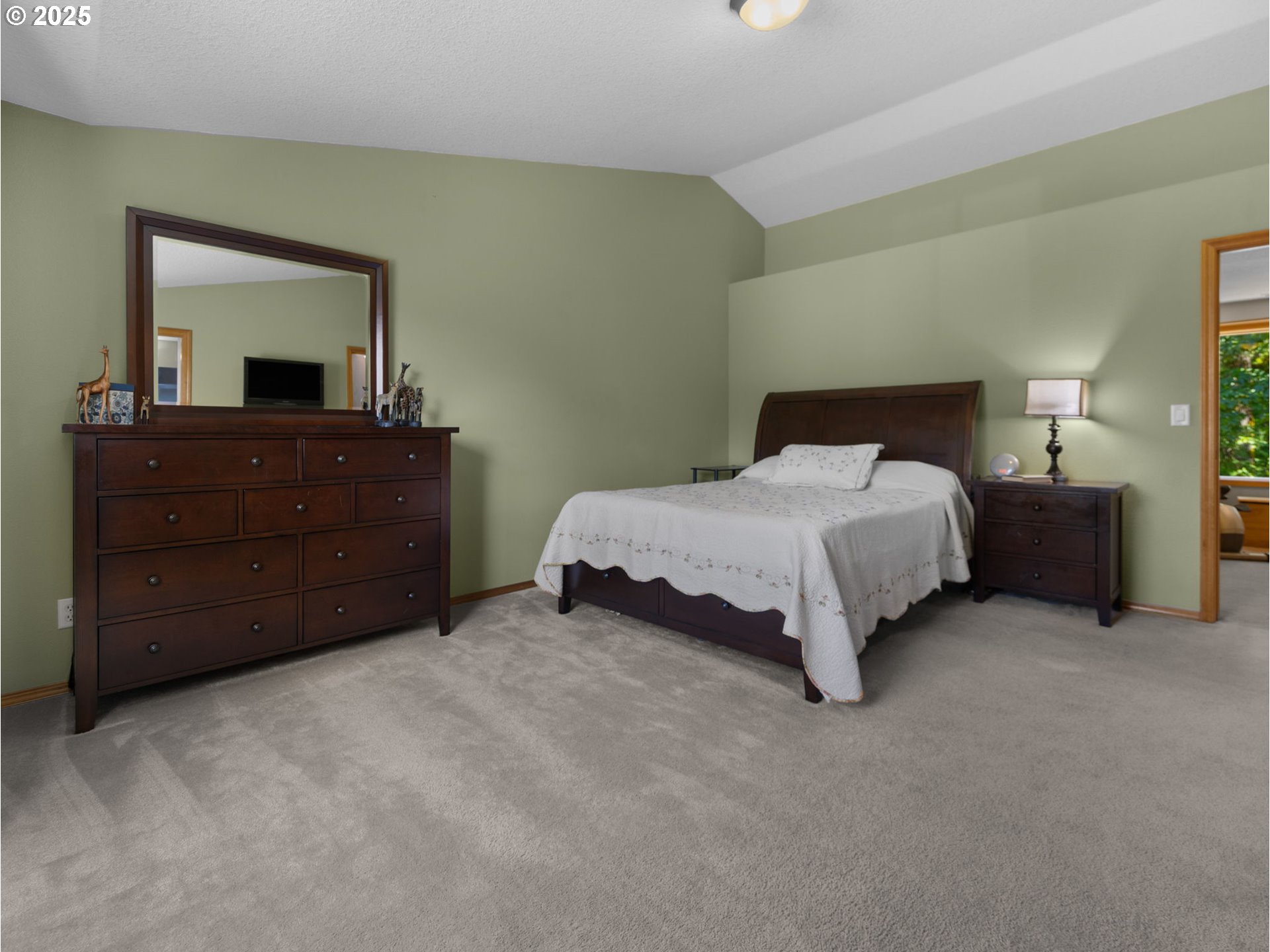 Clackamas, Oregon 97015, United States, 4 Bedrooms Bedrooms, ,4 BathroomsBathrooms,Residential,Active,192255