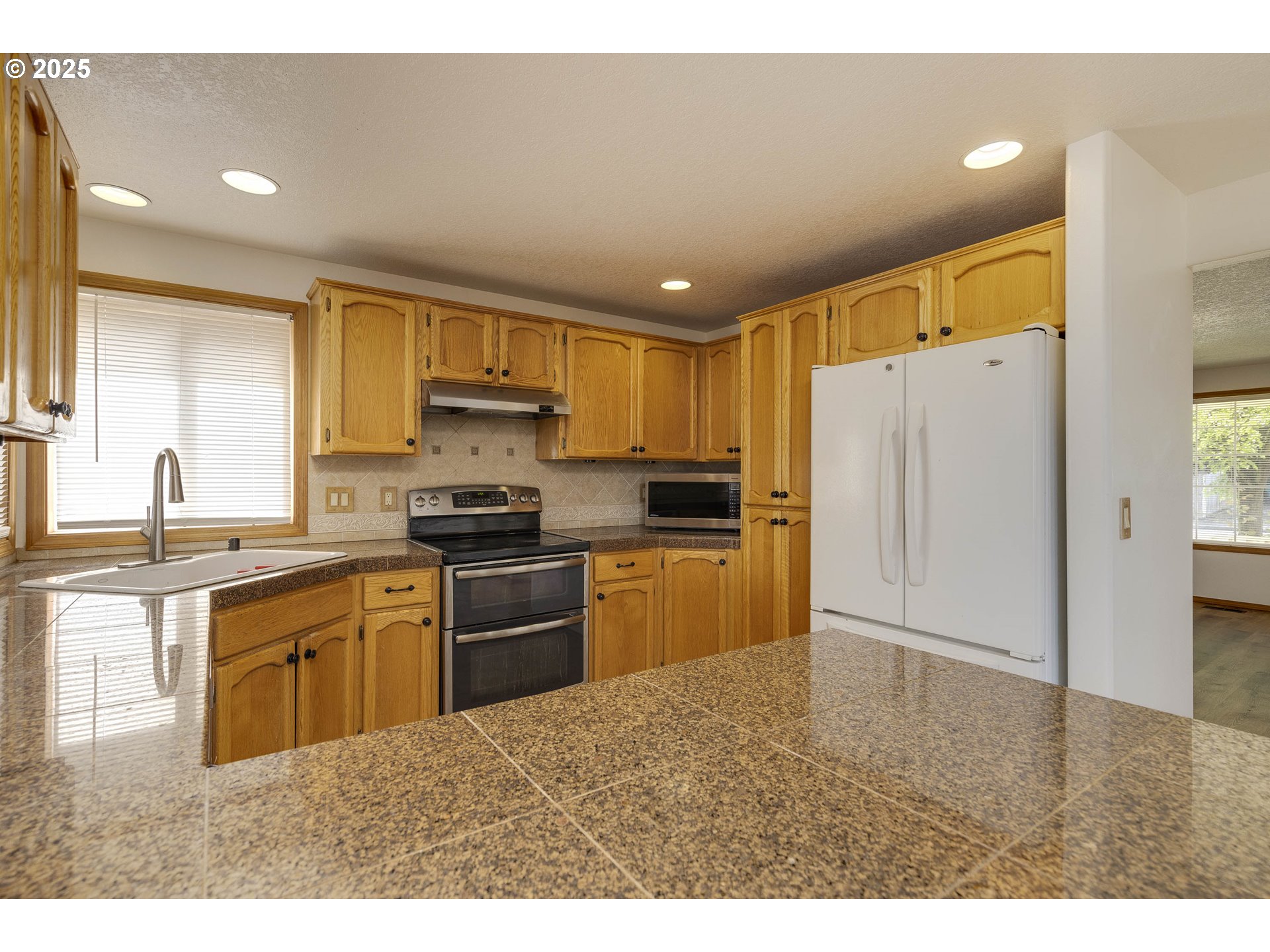 2907 NE 166TH PL