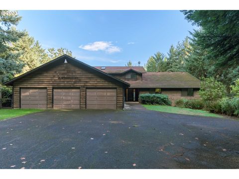 A home in Cottage Grove