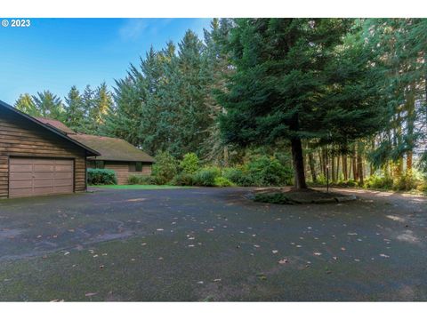 A home in Cottage Grove