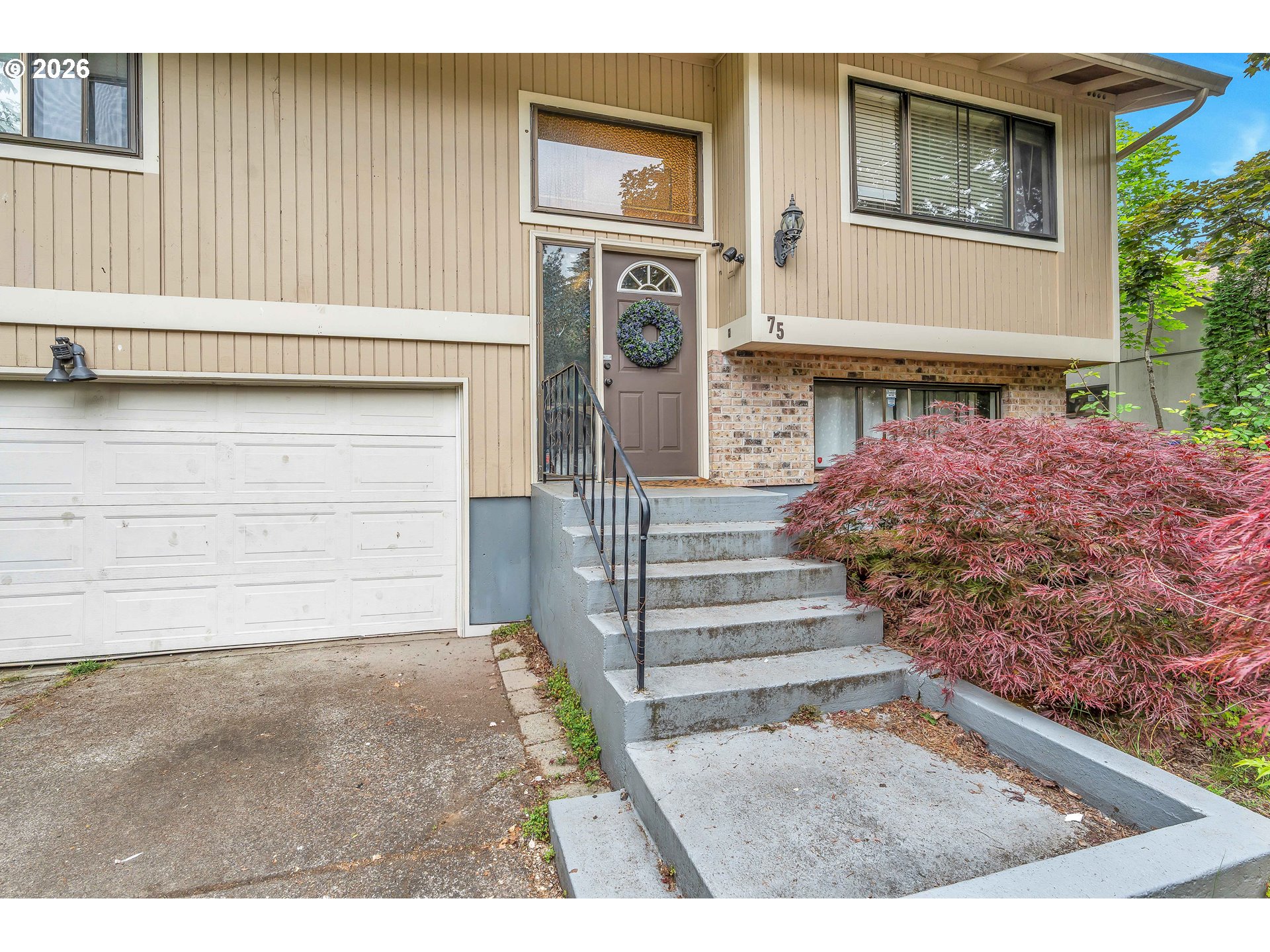 75 SE 205TH PL