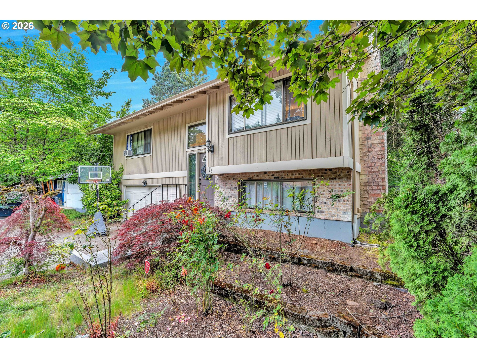75 SE 205TH PL