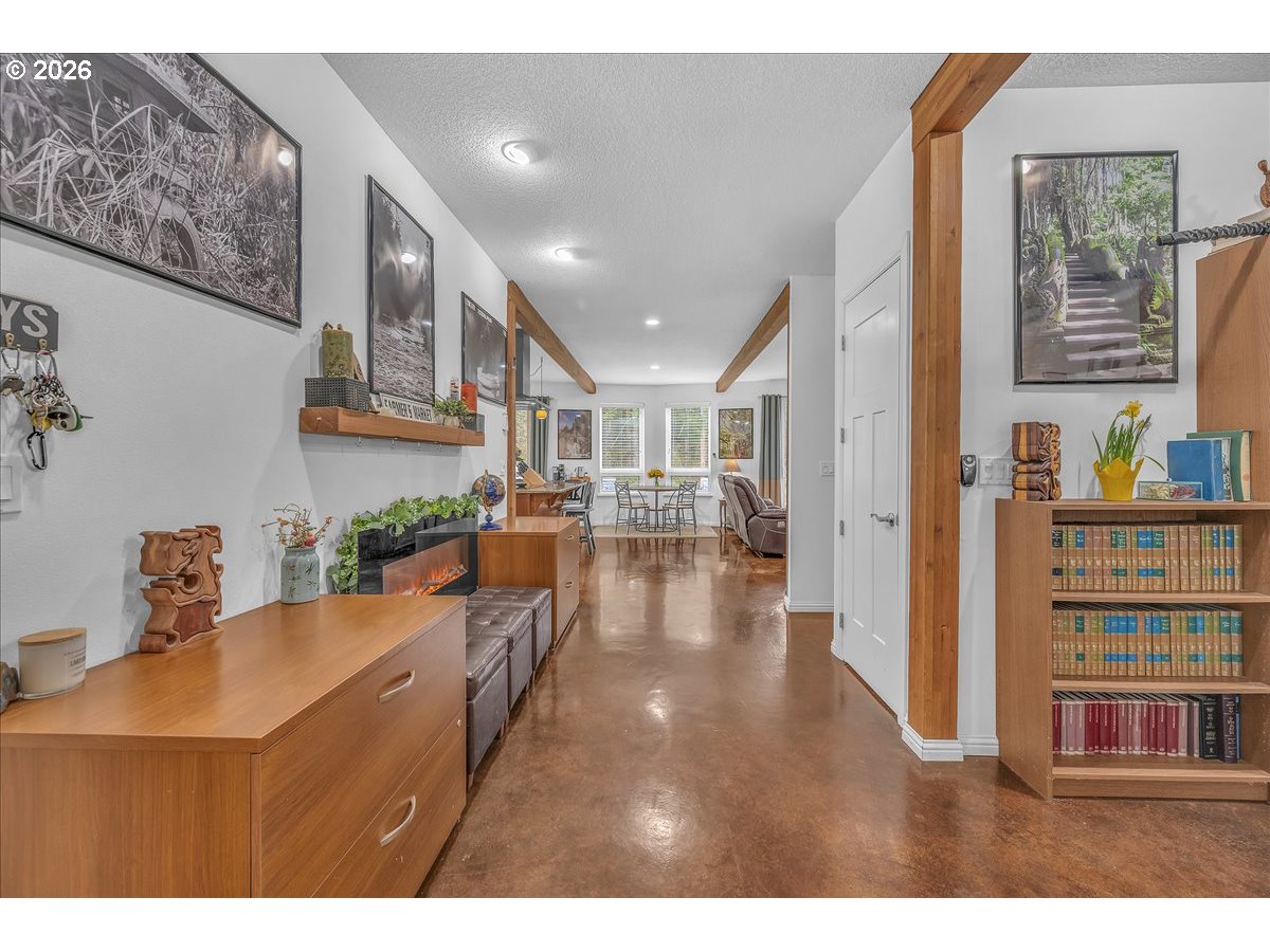 62710 Wagon Wheel DR