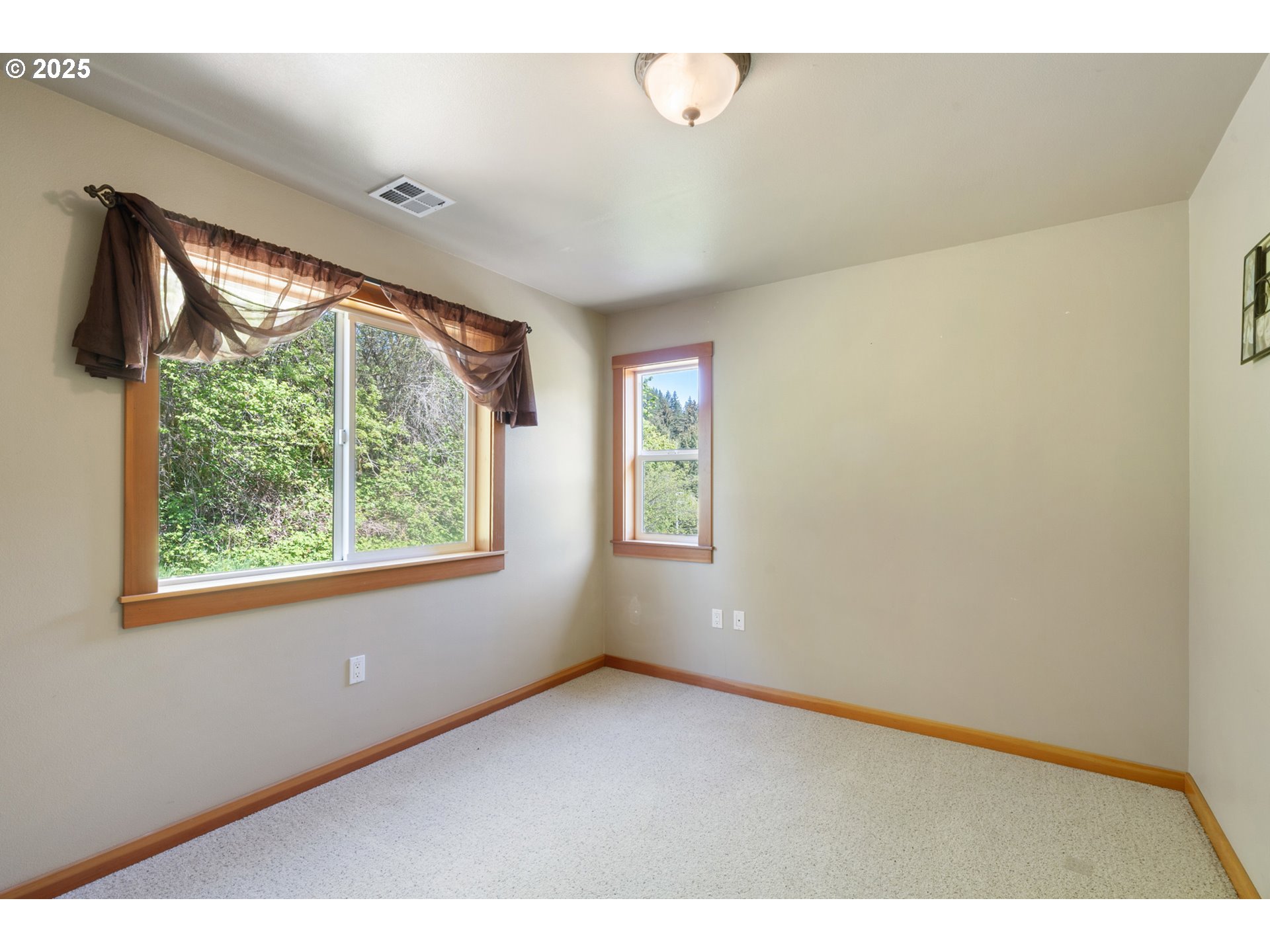 Nehalem, Oregon 97131, United States, 4 Bedrooms Bedrooms, ,3 BathroomsBathrooms,Residential,Active,167201