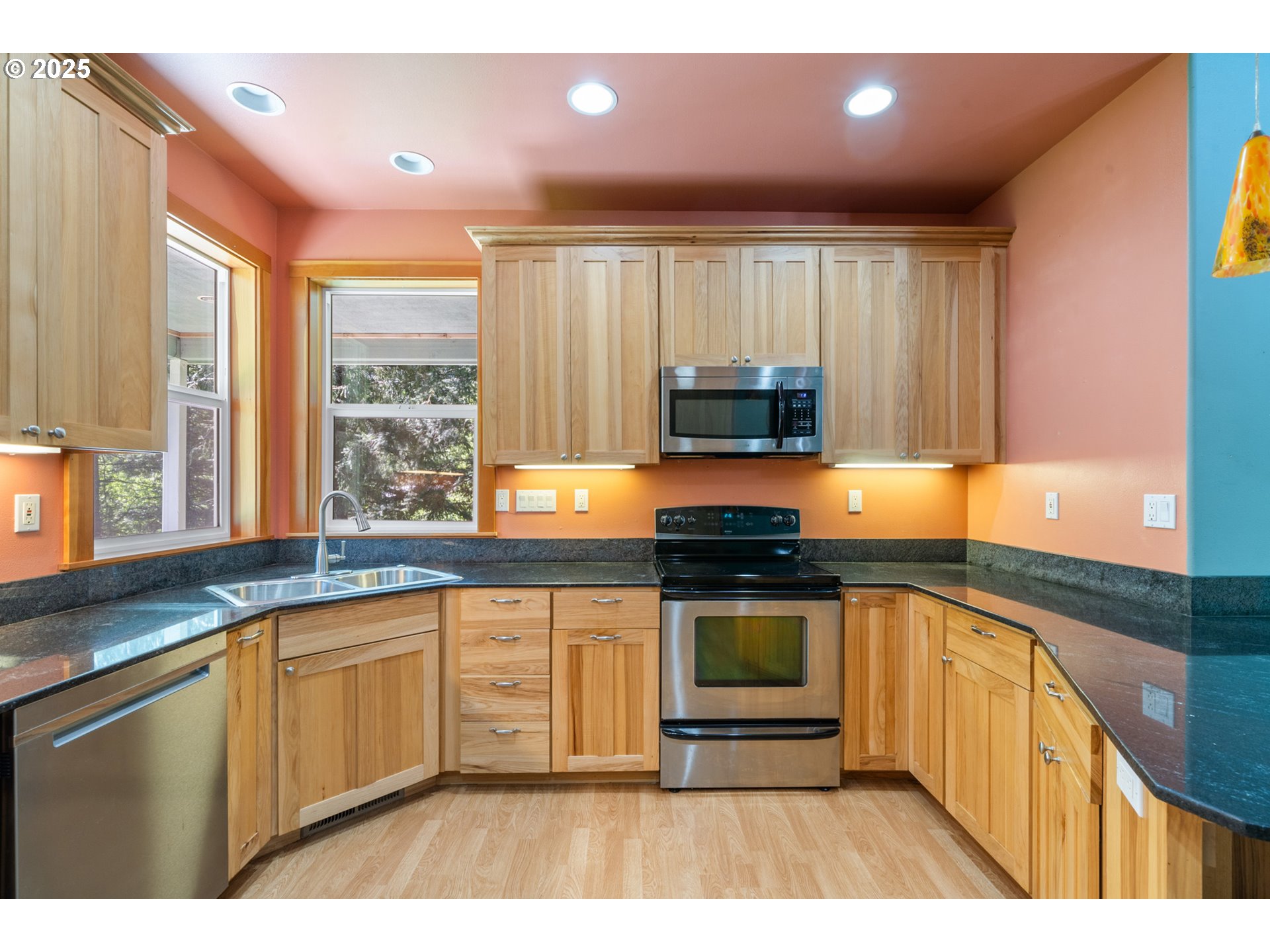 Nehalem, Oregon 97131, United States, 4 Bedrooms Bedrooms, ,3 BathroomsBathrooms,Residential,Active,167201