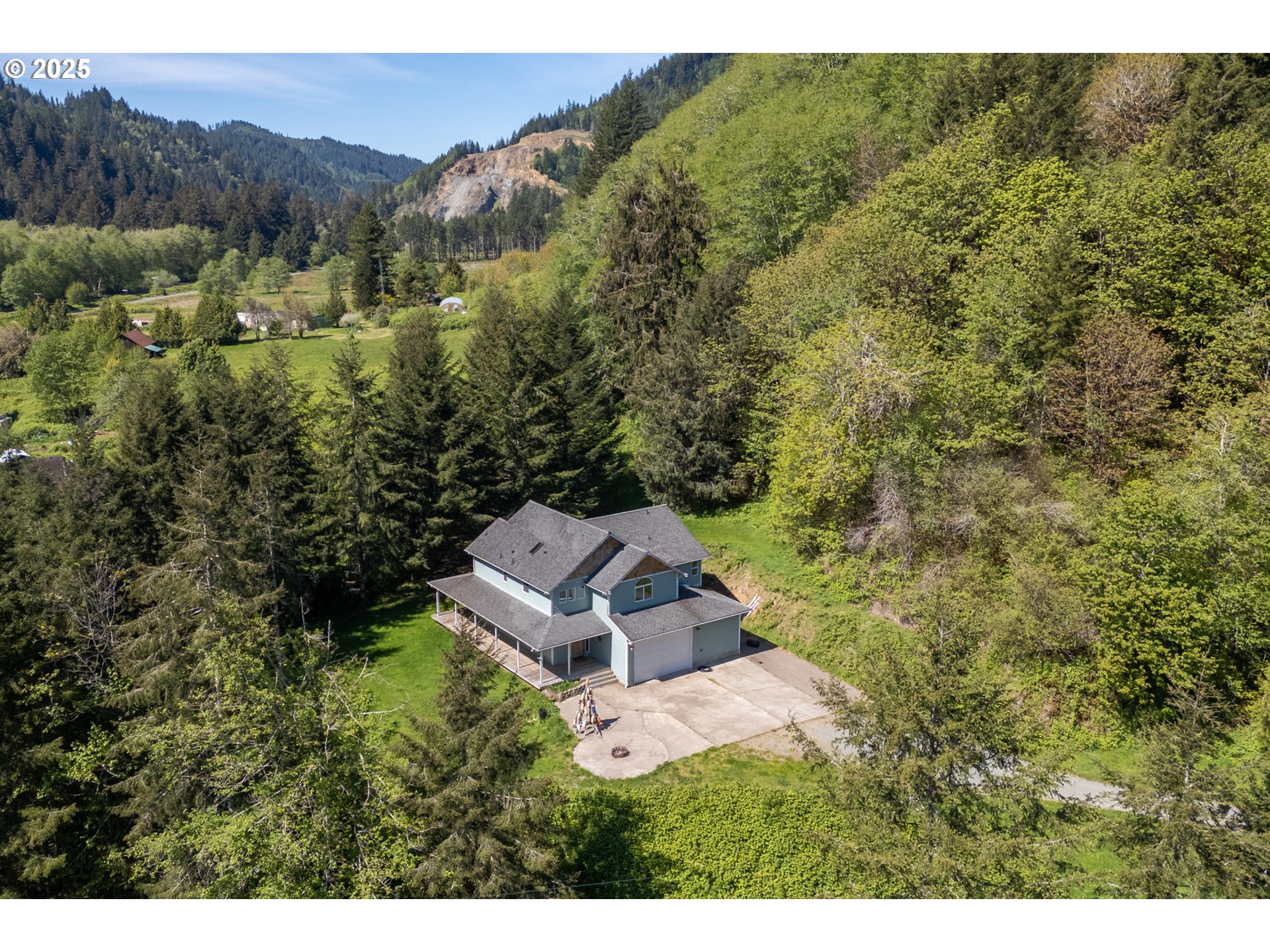 Nehalem, Oregon 97131, United States, 4 Bedrooms Bedrooms, ,3 BathroomsBathrooms,Residential,Active,167201