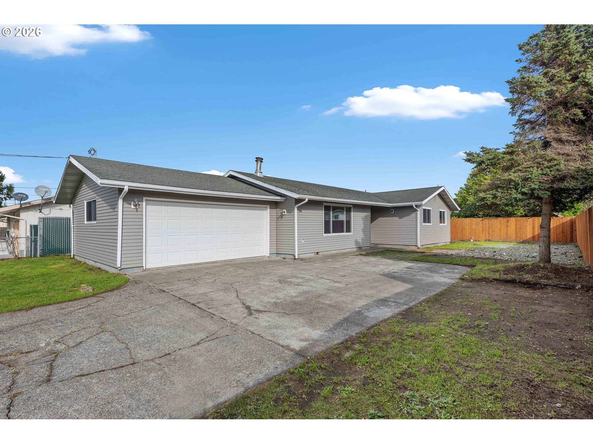Photo 1 of 30 — 865 SEAGATE AVE, Coos Bay, OR 97420