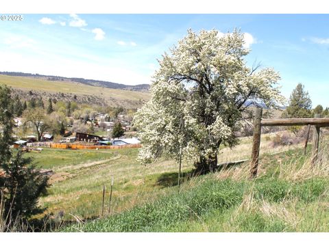 Washington ST Prairie City OR 97869