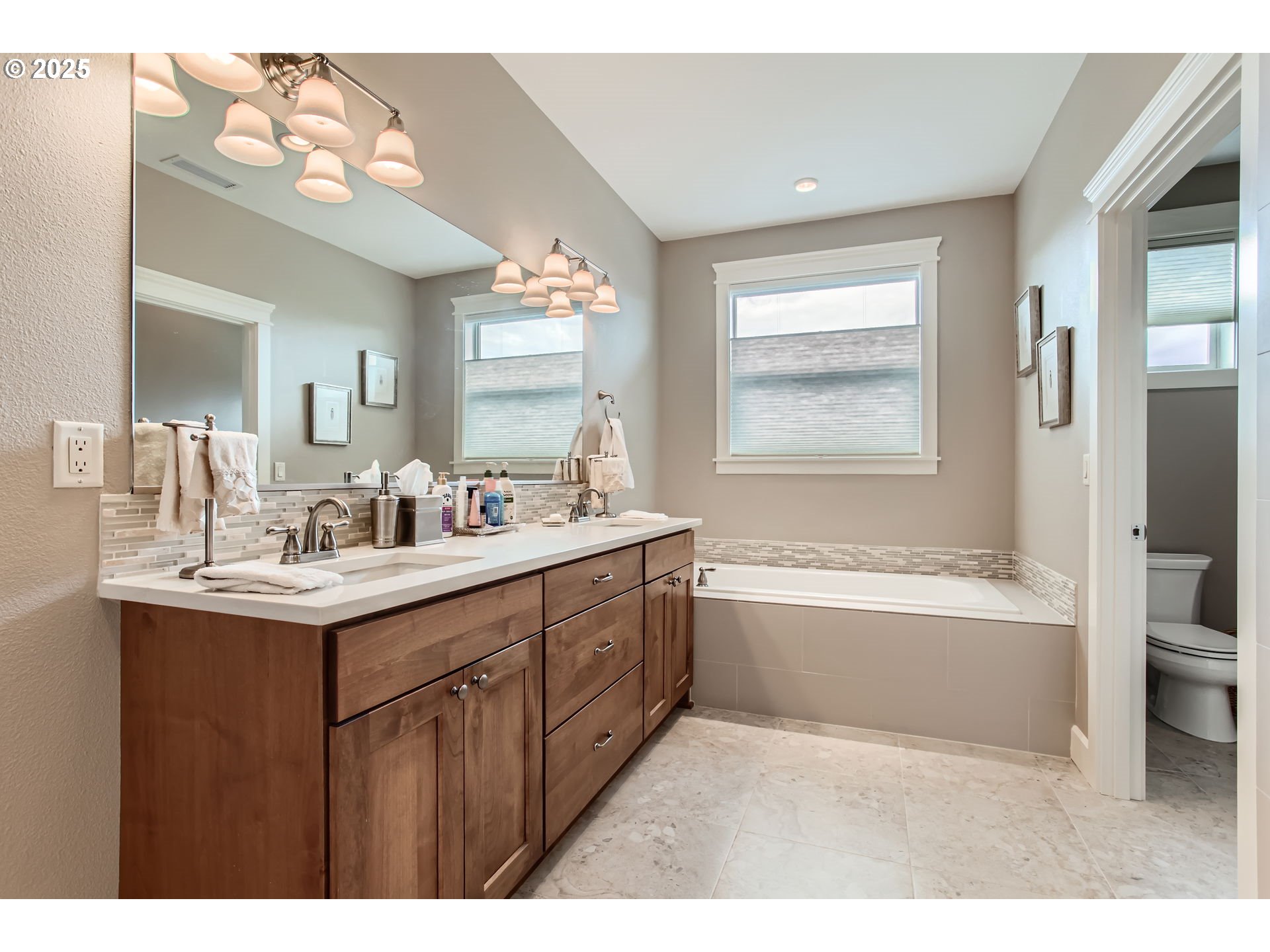 Vancouver, Washington 98685, United States, 4 Bedrooms Bedrooms, ,3 BathroomsBathrooms,Residential,Active,131259