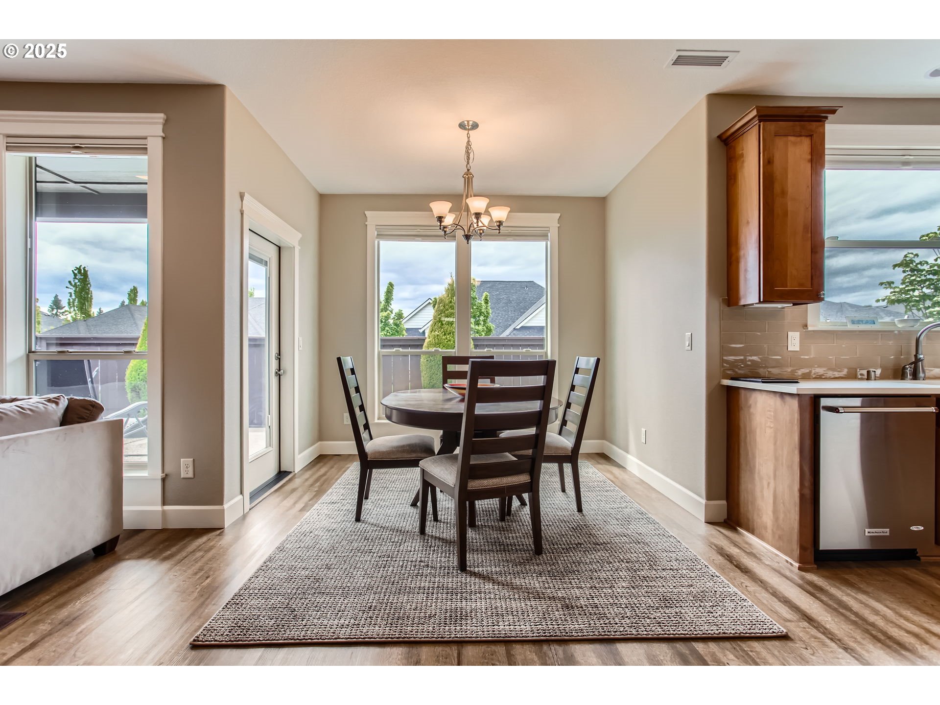 Vancouver, Washington 98685, United States, 4 Bedrooms Bedrooms, ,3 BathroomsBathrooms,Residential,Active,131259