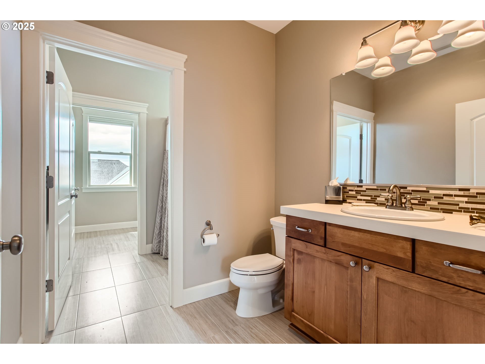 Vancouver, Washington 98685, United States, 4 Bedrooms Bedrooms, ,3 BathroomsBathrooms,Residential,Active,131259